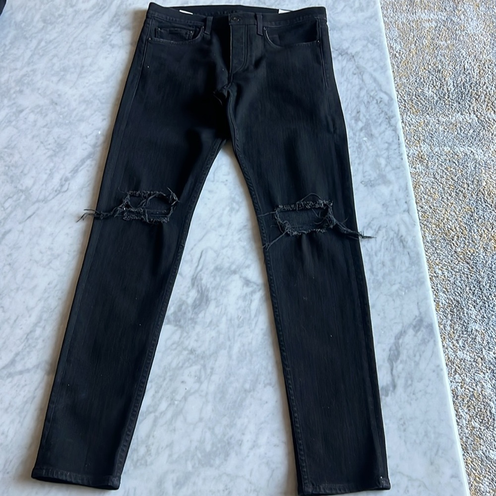 Men’s Rag & Bone ripped knee black denim pants size 33